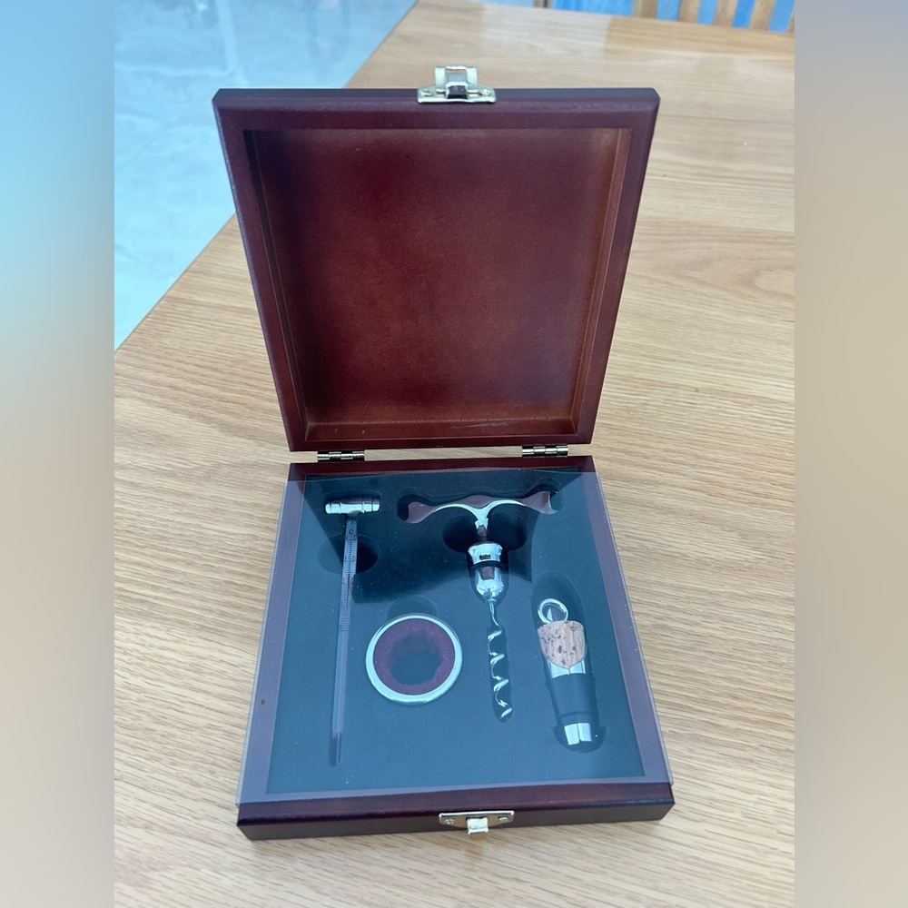 Rosewood Wine Box with 4 piece wine tools